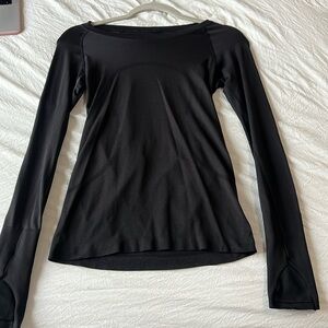 black swiftly tech long sleeve tee!